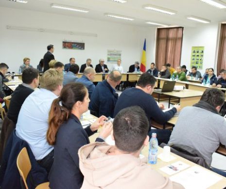 Ca-n Germania. Elevii din Banat învață la școală cum se fac muncile agricole