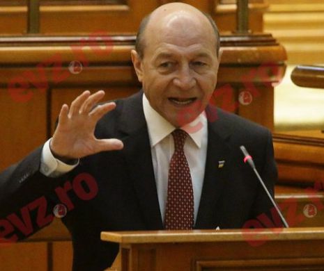 CUREMUR ÎN POLITICĂ! Băsescu DEVOALEAZĂ cum l-a ajutat pe Iohannis la alegerile din 2014: „Am vorbit și cu SRI...”