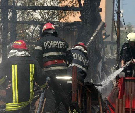 Fiul piroman, care a dat foc casei în care trăia mama sa, a fost prins