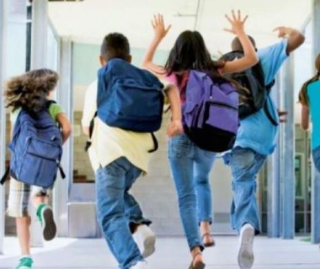 Elevii intră în  vacanța de vară. Calendarul anului școlar 2025-2026
