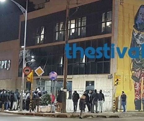 HAOS în Grecia. Suporterii echipei antrenate de Răzvan Lucescu au intrat cu forța într-un studio de televiziune