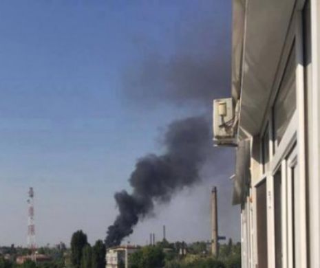 INCENDIU de PROPORȚII la RAFINĂRIA Astra, din Ploiești. Intervenție de URGENȚĂ a POMPIERILOR