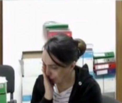 INREGISTRARE BOMBĂ! Fosta șefă AEP PLÂNGE ÎN HOHOTE în timp ce i se „fabrică” PROPRIEI VINOVĂȚII în sediul DNA Ploiești