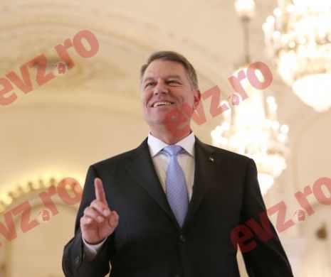 Klaus Iohannis, surprins la Teatrul Național