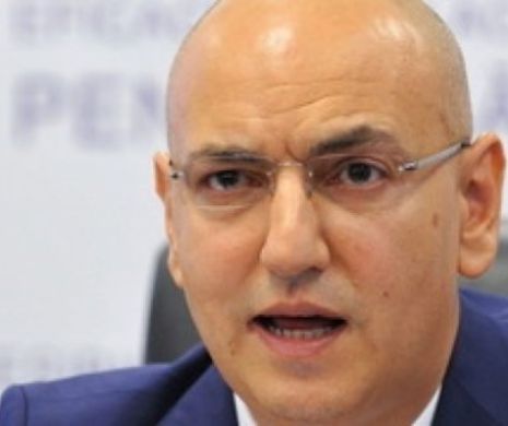 MESAJ DUR despre „PIRAMIDA MINCINOASĂ” contruită propagandistic de politicieni. „Am devenit o nație bolnavă, scindată, obosită ,furioasă, aflată în război cu...”