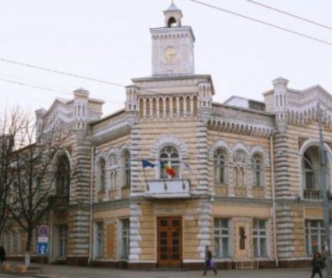 Momente de GROAZĂ în Republica Moldova. Alertă cu BOMBĂ la Judecătoria din Chișinău