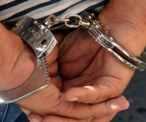 Percheziţii în Timiş, într-un dosar de cămătărie. Unul dintre suspecţi, profesor de liceu