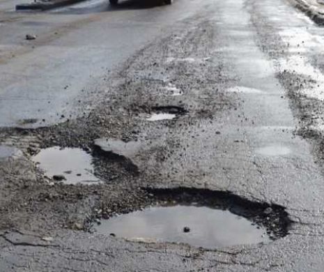 Protest cu 100 de mașini și sute de oameni în Arad