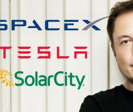 SpaceX, ZBORURI turistice în jurul LUNII într-un an