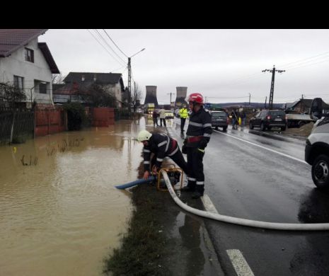 STARE DE ALERTĂ! Ministrul Apelor a ajuns, DE URGENȚĂ, în Covasna. AVERTISMENT de ultimă oră pentru localnici!
