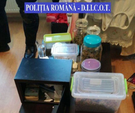 Studenții nigerieni dealeri de droguri, prinși de polițiști. Vindeau canabis, cocaină și ecstasy