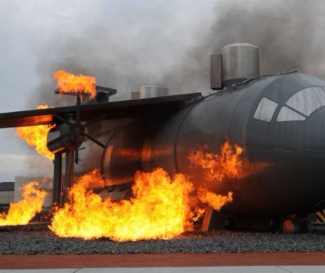 TRAGEDIE aviatică. Un avion A EXPLODAT după o aterizare RATATĂ. Numărul MORȚILOR este necunoscut. News Alert!