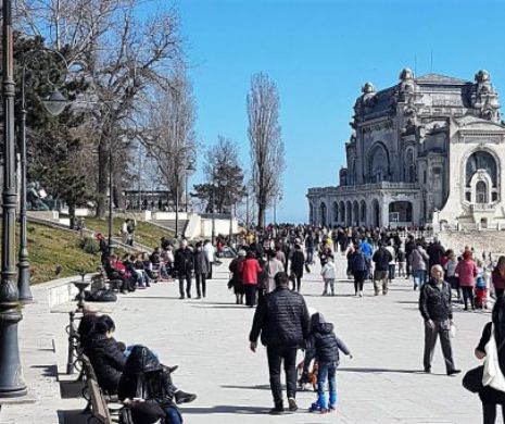 WEEKEND CALD și ÎNSORIT pe LITORAL