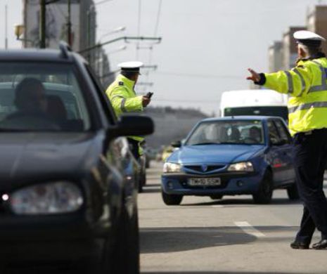 ACCIDENT GRAV pe DN1. A fost implicat un AUTOCAR plin cu OAMENI