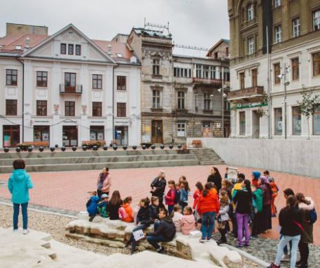Arhitecții îi plimbă pe timișoreni prin oraș, și-i învață să-l descopere I FOTO