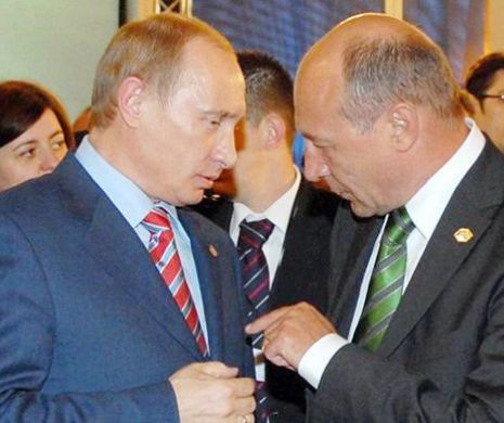 BĂSESCU îi suflă în ceafă lui PUTIN