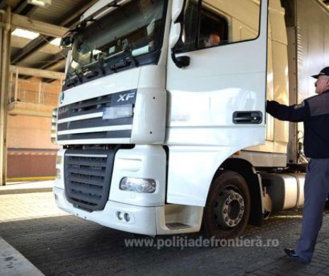 Cozi infernale la ieșirile din țară spre Ungaria. Camioanele așteaptă și 7 ore să treacă granița
