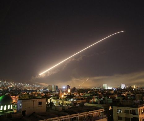 Dezvăluiri ȘOCANTE. Donald Trump a vrut o PLOAIE de BOMBE peste Siria. Liderul SUA , oprit în ULTIMA CLIPĂ