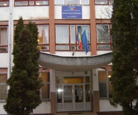 Eveniment ȘOCANT lângă o ȘCOALĂ. Poliția a intrat în ALERTĂ. Un ȘOFER este dat în URMĂRIRE