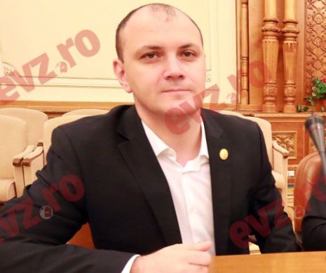 Ghiță face DEZVĂLUIRI-ȘOC despre Coldea: „L-am văzut cum l-a AMENINȚAT pe Victor Ponta”