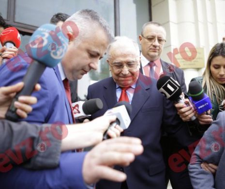 ION ILIESCU este așteptat la PARCHETUL GENERAL. Fostul președinte este URMĂRIT PENAL pentru CRIME ÎMPOTRIVA UMANITĂȚII