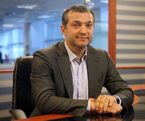 ISTORIA, cel mai mare prozator!