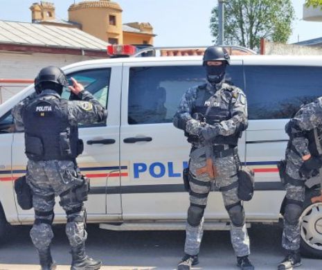 ITALIENI, reținuți pentru TÂLHĂRIE, la Mamaia