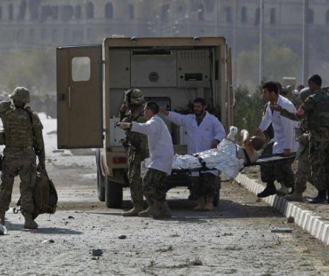Soldați români, răniți în urma unui atentat kamikaze în Afganistan. BILANȚUL TRAGEDIEI este cutremurător. Informații de ultimă oră!
