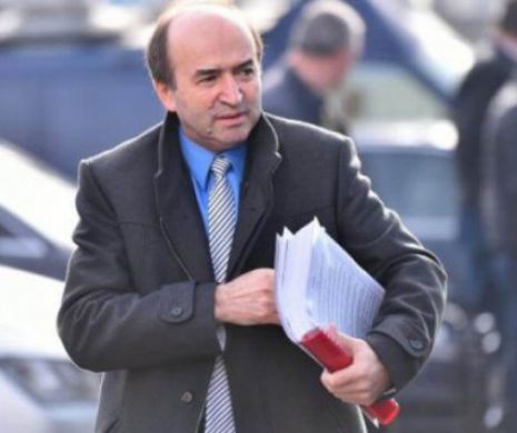 STATUL român datorează o SUMĂ URIAȘĂ angajaților din penitenciare. Sindicaliștii amenință cu PROTESTE și cer DEMISIA lui Tudorel Toader