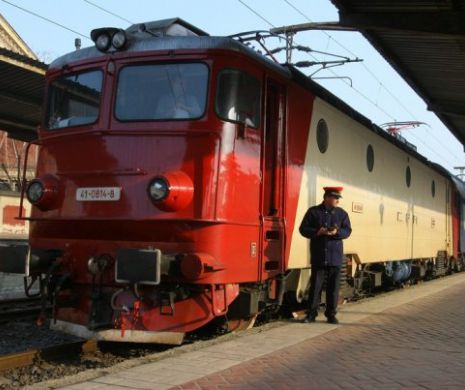 Studenții DE TOATE VÂRSTELE vor avea GRATUITATE la transportul feroviar. Iohannis a promulgat legea