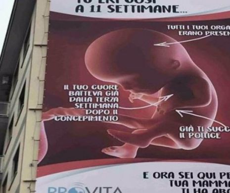Un imens POSTER ANTI-AVORT este CENZURAT și ELIMINAT la Roma