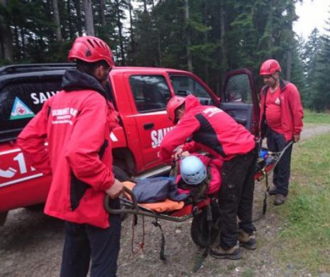 ACCIDENT GRAV pe Transalpina. Un COPIL a fost RĂNIT. Drumul este INTERZIS CIRCULAȚIEI