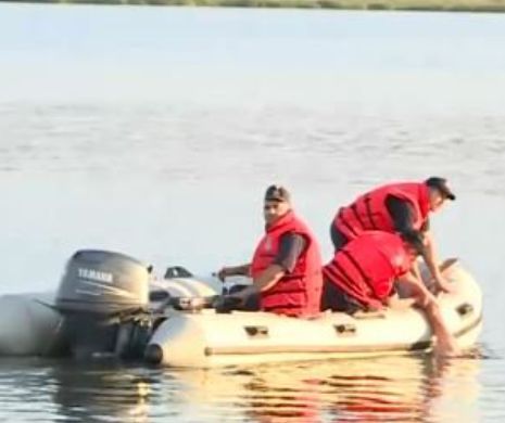 BĂRBAT dispărut în Olt. Un altul a reușit să se SALVEZE după ce barca s-a SPART