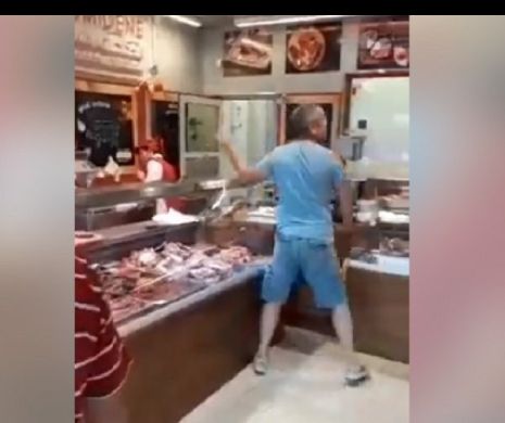 CARNE EXPIRATĂ şi SPĂLATĂ CU DERO, realitatea cruntă din România anului 2018. MÂNIA CLIENTULUI a devenit virală. VIDEO revoltător