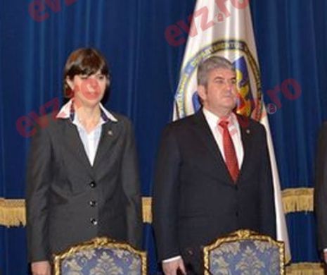 Gabriel Oprea, implicat într-un proiect de ANVERGURĂ. Totul a fost stabilit la un BOTEZ. Detalii despre ÎNȚELEGEREA din lumea politică