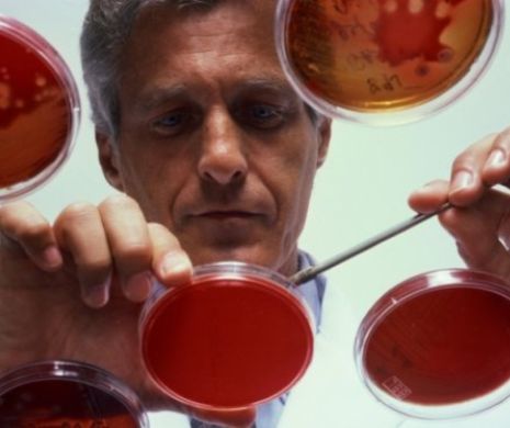 INAMICUL NECUNOSCUT din aer. Rezistența la TRATAMENT face EPIDEMIILE să fie IMPREVIZIBILE și MORTALE