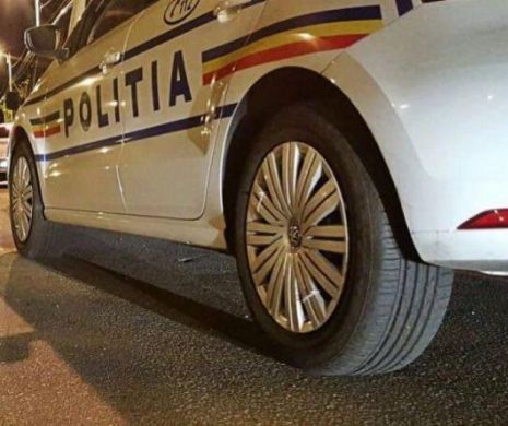 Mașină de Poliție distrusă de o femeie recalcitrantă
