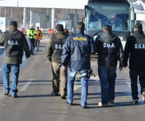 POLIȚISTUL care A FUGIT CU MITA a fost CONDAMNAT la ÎNCHISOARE. Agentul Ștefănică a ascuns ȘPAGA în PĂDURE | VIDEO