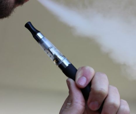 ȚIGĂRILE ELECTRONICE au făcut PRIMA VICTIMĂ. Un PRODUCĂTOR de televiziune a MURIT. Corpul lui a fost DISTRUS!