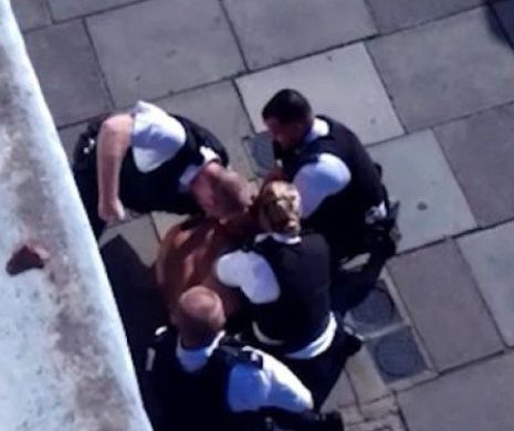 Un PRIMAR a fost BĂTUT în plină STRADĂ de EXTREMIȘTI. A ajuns de URGENȚĂ LA SPITAL