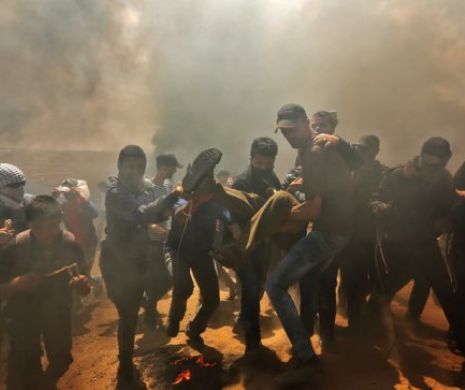 Vărsarea de sânge a marcat un preludiu violent înainte de deschiderea ambasadei lui Donald Trump