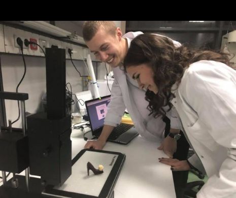 300 de elevi pot simula viața de student, la Timișoara. Ce au de făcut