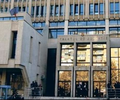 ALERTĂ! Un indivit ÎNARMAT a încercat să pătrundă în sediul Judecătoriei Iași
