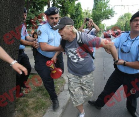 Amenzi triple pentru refuz de legitimare și tulburarea ordinii și liniștii publice