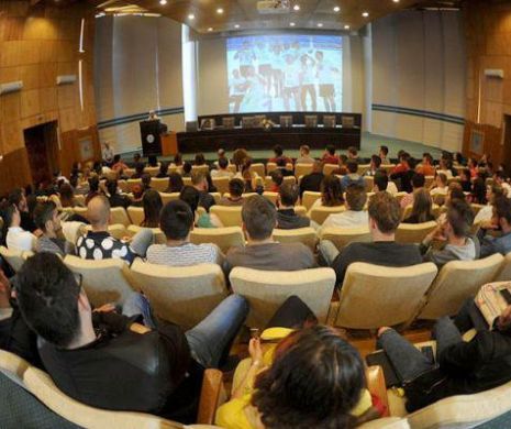 Directoarele web, un instrument util absolvenților de liceu în alegerea facultății