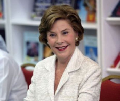 Laura Bush se alătură Melaniei Trump: Luarea copiilor de lângă părinți la frontieră este crudă şi imorală, mi-a rupt inima