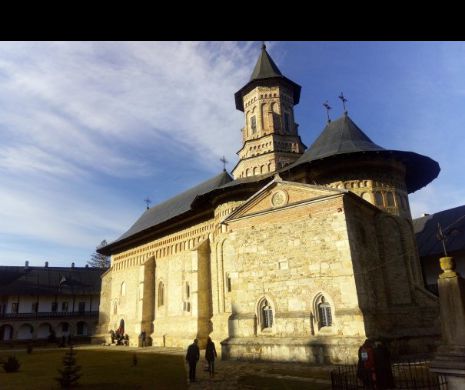 PERICOL la MĂNĂSTIRE. Credincioșii au fost EVACUAȚI imediat. Localnicii din Maramureș, APROAPE de DEZASTRU