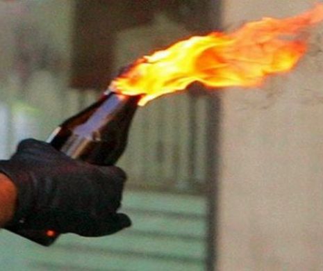 SEDIUL PSD Satu Mare, ATACAT cu STICLE INCENDIARE!