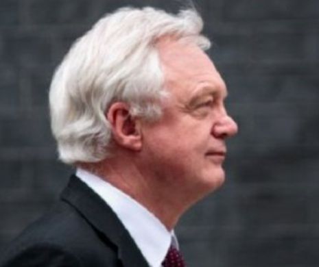 Au cerut BREXIT din BREXIT. Ministrul britanic și secretarul de stat și-au dat DEMISIA