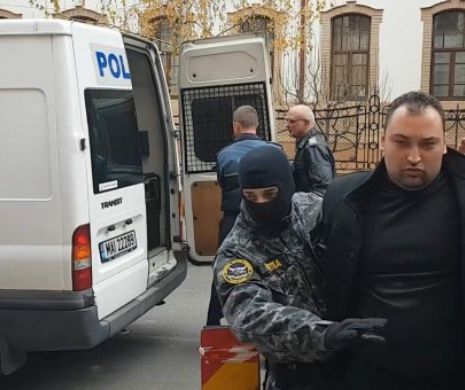 Cazul bărbatului din Satu Mare care şi-a ucis părinţii şi bunica. Răzvan Rentea a vrut să-l omoare şi pe soţul amantei